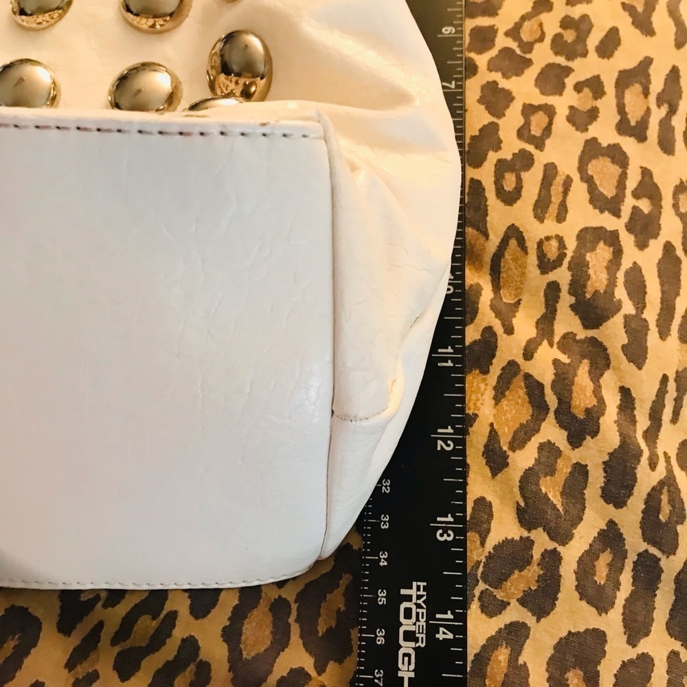 Nicole Lee made in USA white bag with large silver studs great summer  bag - Picture 8 of 16